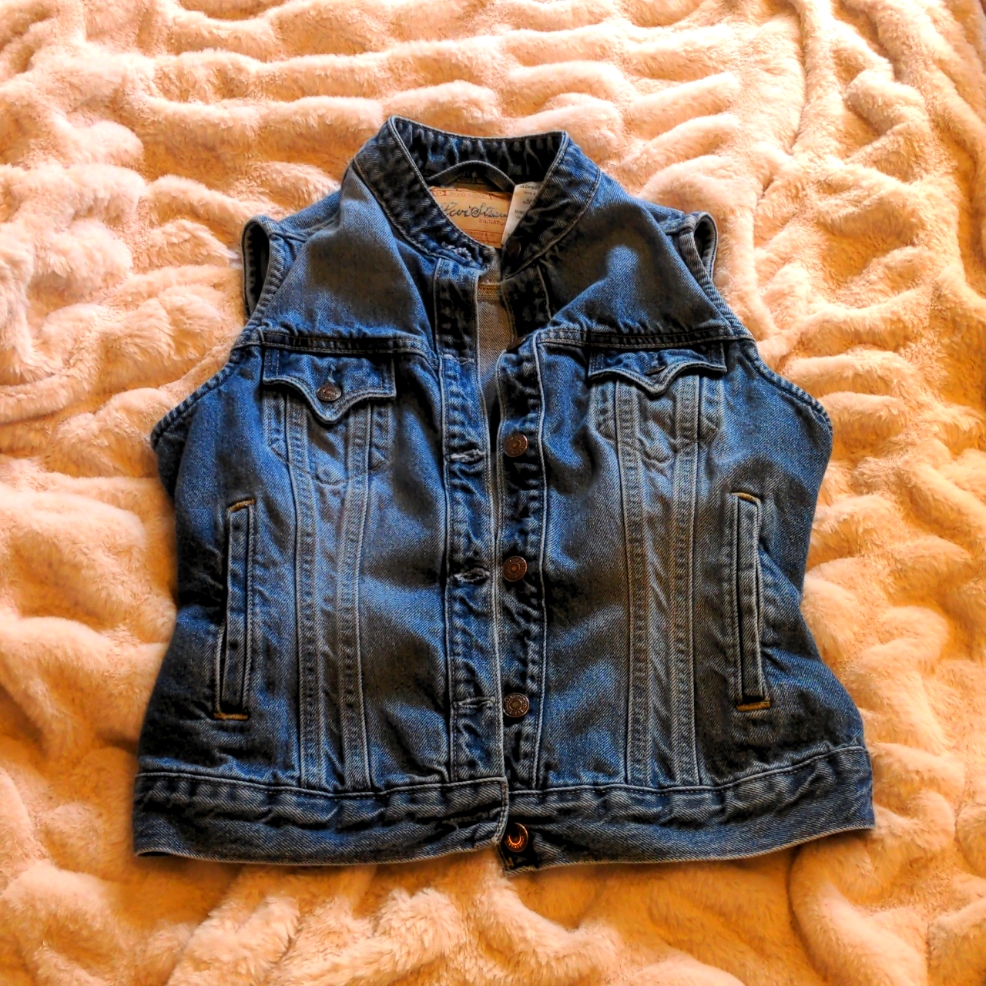 Misses Levi's Denim Vest Medium 8/10